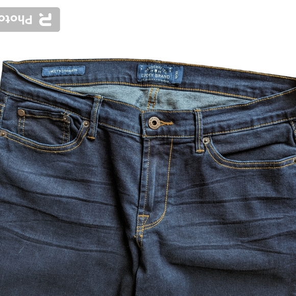 Lucky Brand Mid Rise Sweet'n Straight - 10/30 - Picture 9 of 13